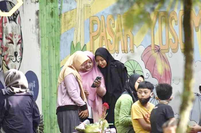 ‘Payungi’ Kota Metro, Pasar Lokal yang Jadi Wisata Edukasi dan Kampung Kuliner di Hari Minggu