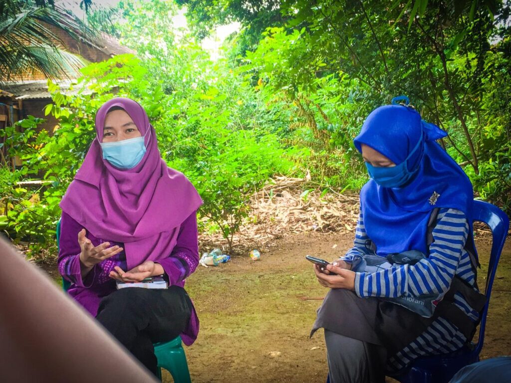 Mendidik Perempuan